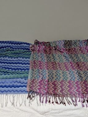 Colorful Zigzag Chevron Pattern Scarves/Wraps - Blue & Pink